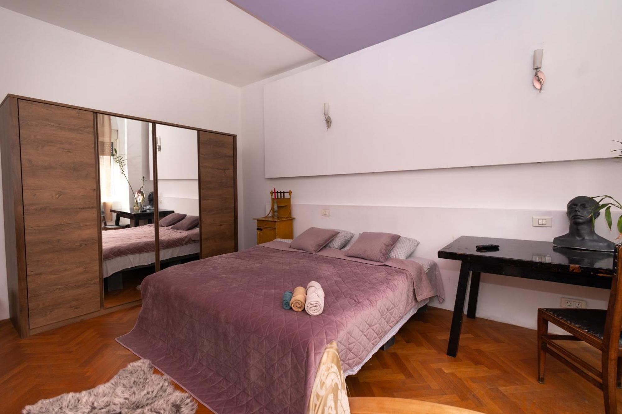Shared Retro Vintage Luxury Apartment Bucarest Extérieur photo