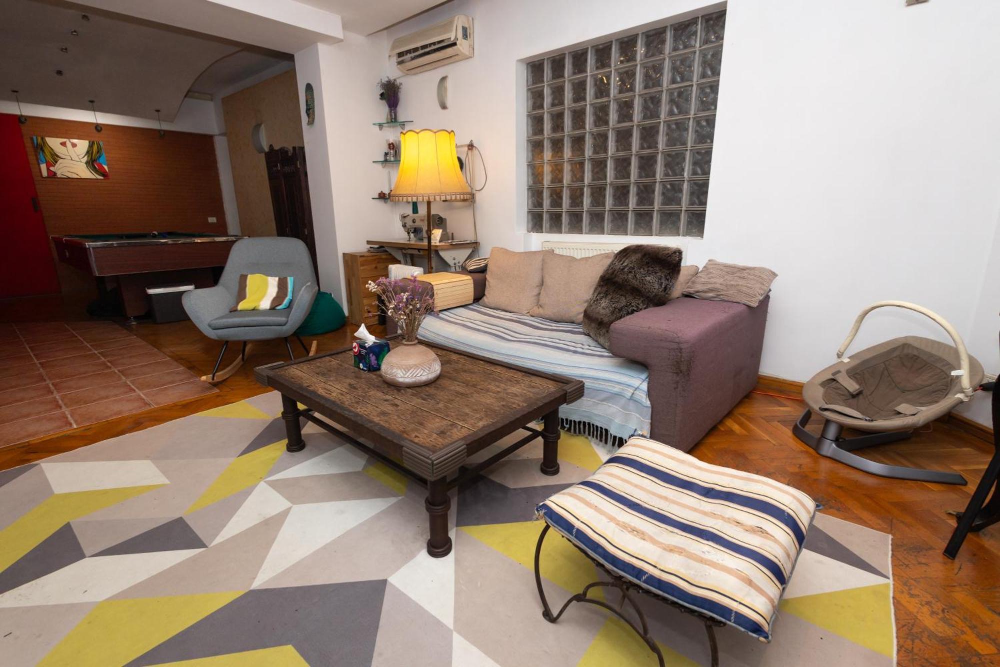 Shared Retro Vintage Luxury Apartment Bucarest Extérieur photo