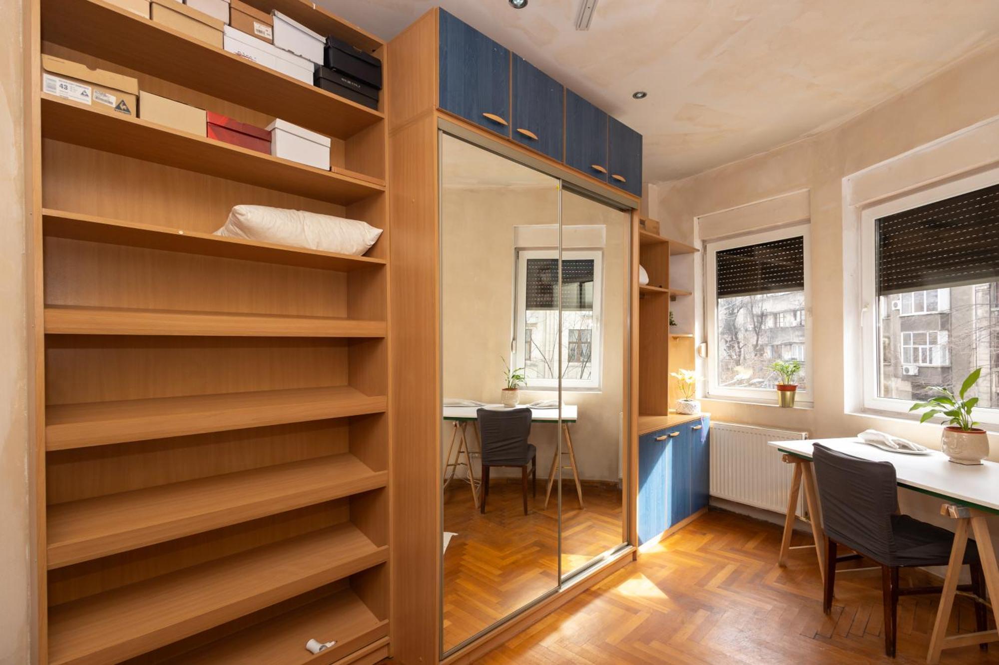Shared Retro Vintage Luxury Apartment Bucarest Extérieur photo